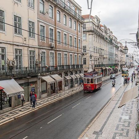 Appartamento Upscale & Trendy Flat In The Center Lisbona Esterno foto