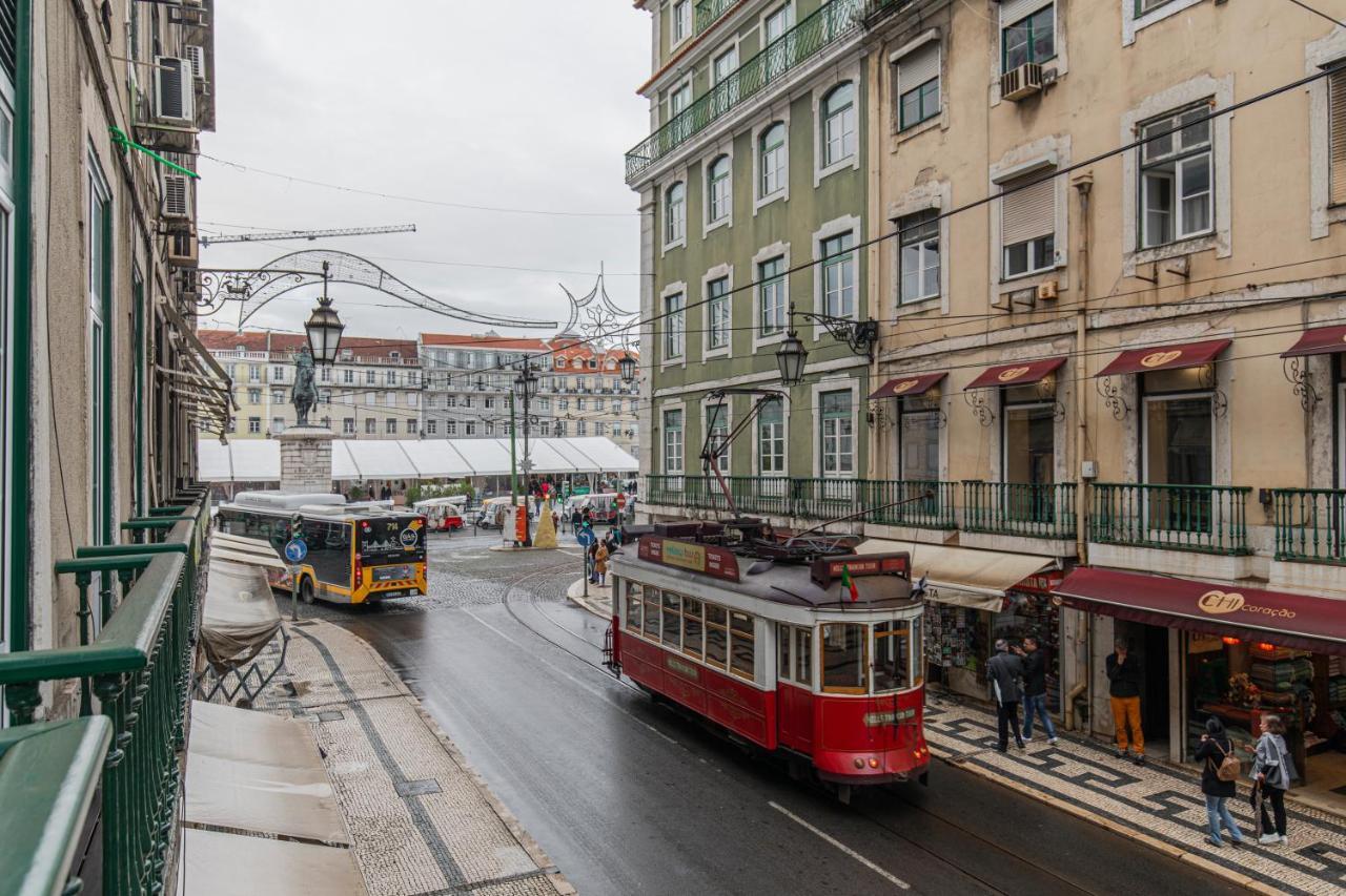 Appartamento Upscale & Trendy Flat In The Center Lisbona Esterno foto