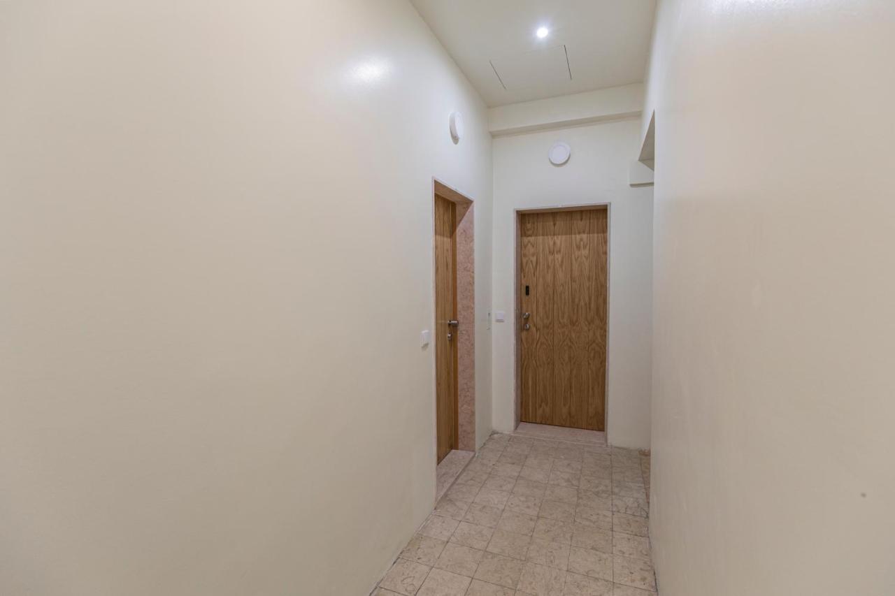 Appartamento Upscale & Trendy Flat In The Center Lisbona Esterno foto